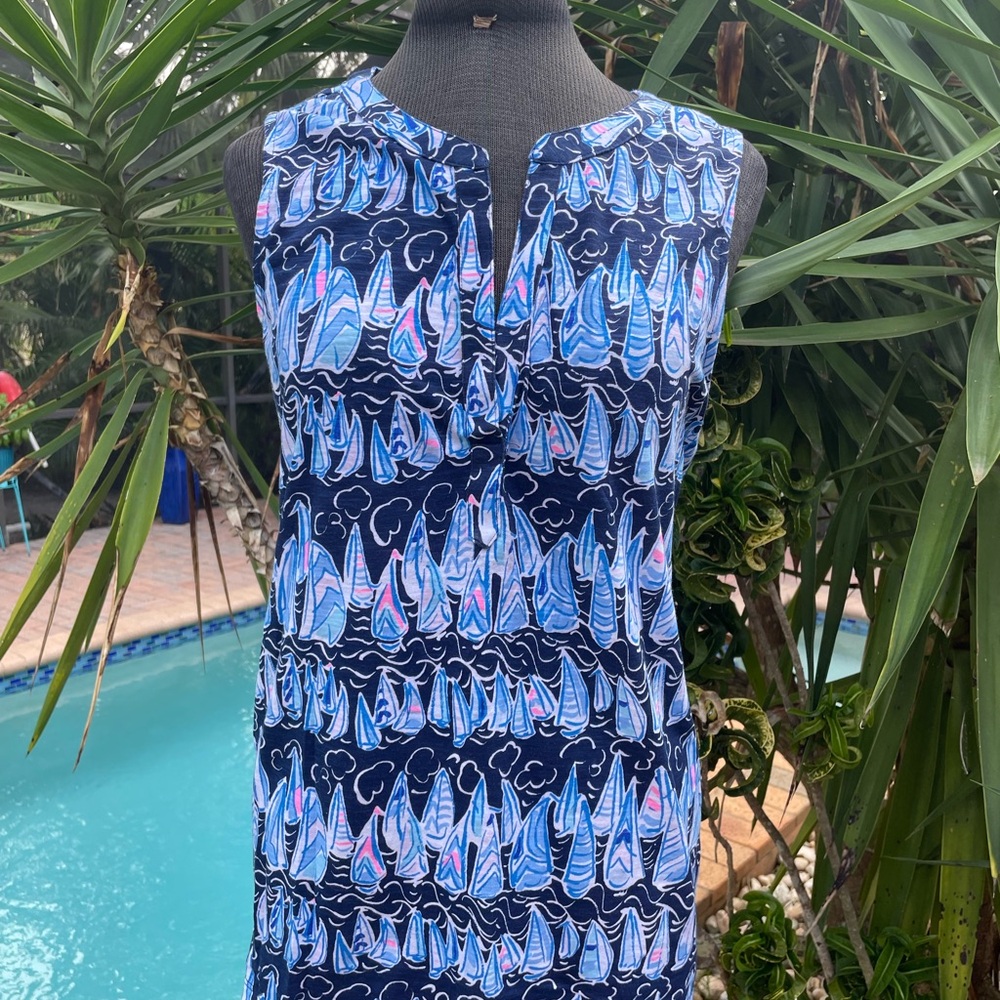NWT Lilly Pulitzer Dev Top Low Tide Navy Sails and Stripes Large